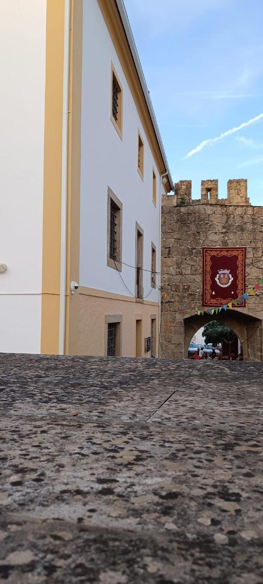A Casinha Do Arco, Porta Da Vila Nisa Exterior foto