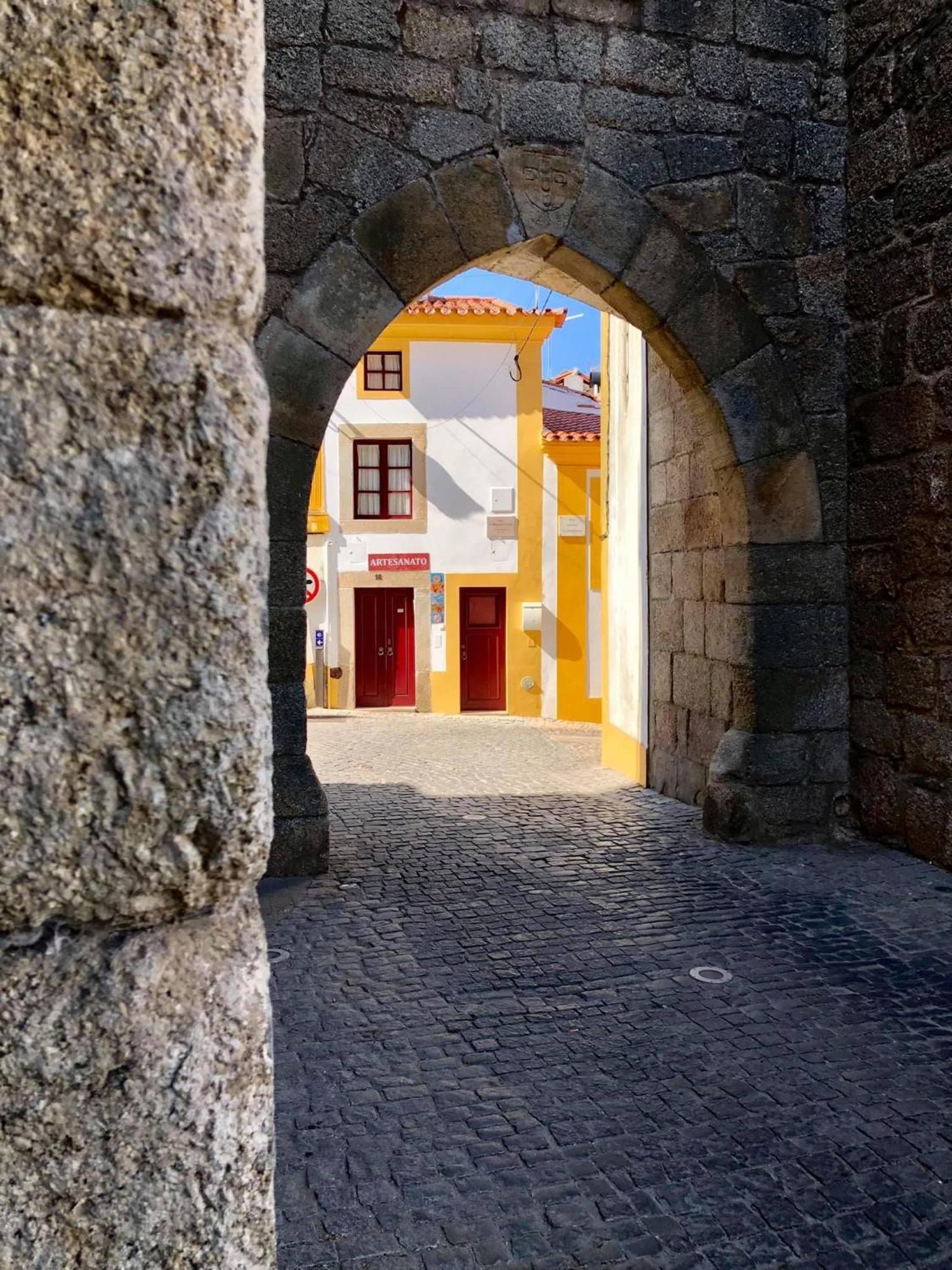 A Casinha Do Arco, Porta Da Vila Nisa Exterior foto